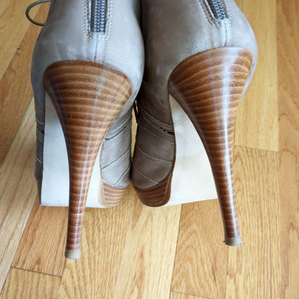 [SOLD] Stuart Weitzman Nubuck Gladiator Caged Suede Stiletto Bootie Sandals Tan - Picture 6 of 15
